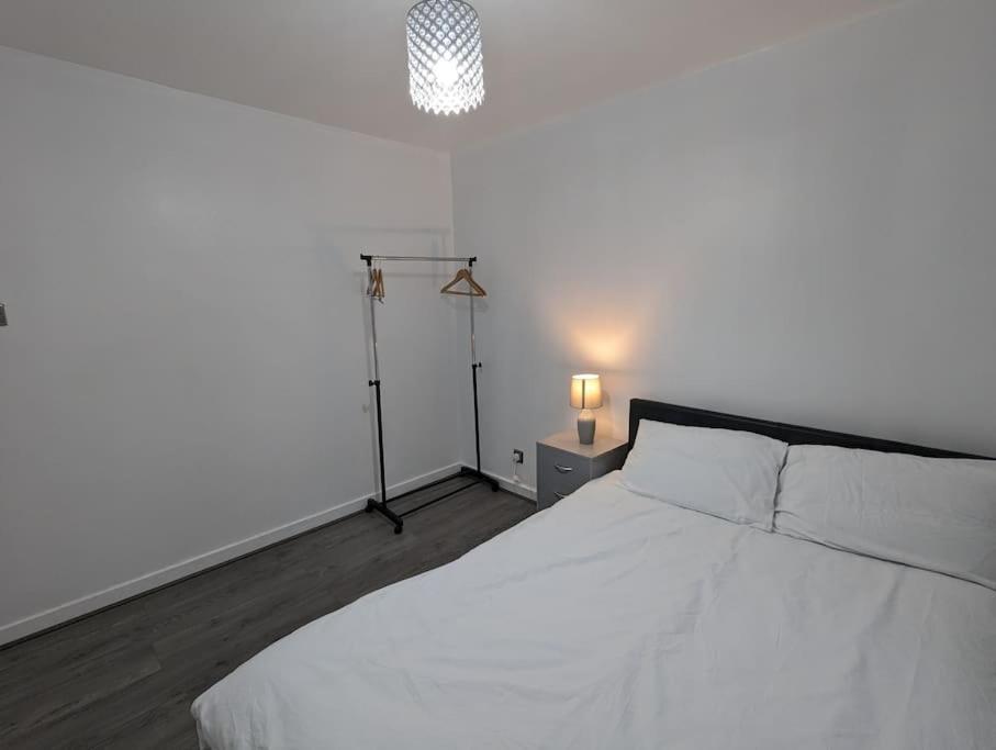 3 Bedroom Apartment Sleeps 8 Эдинбург Экстерьер фото
