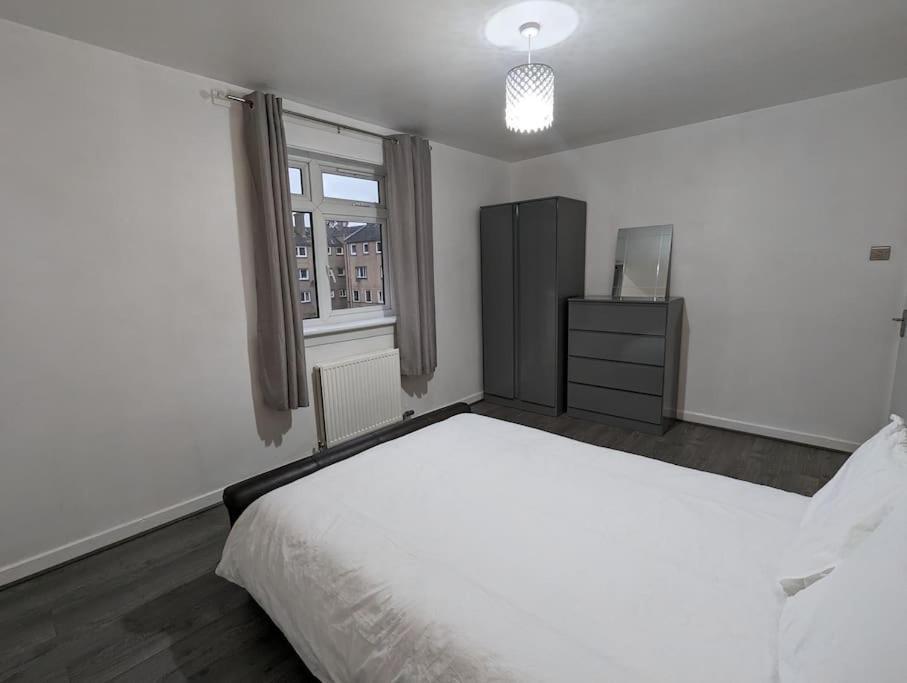 3 Bedroom Apartment Sleeps 8 Эдинбург Экстерьер фото
