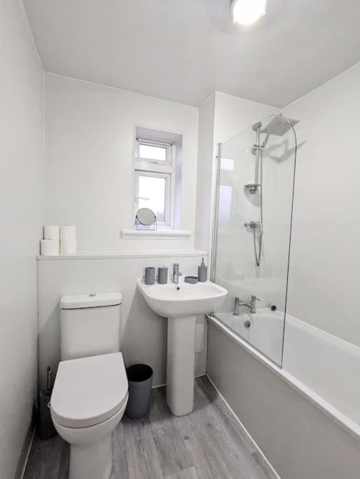 3 Bedroom Apartment Sleeps 8 Эдинбург Экстерьер фото
